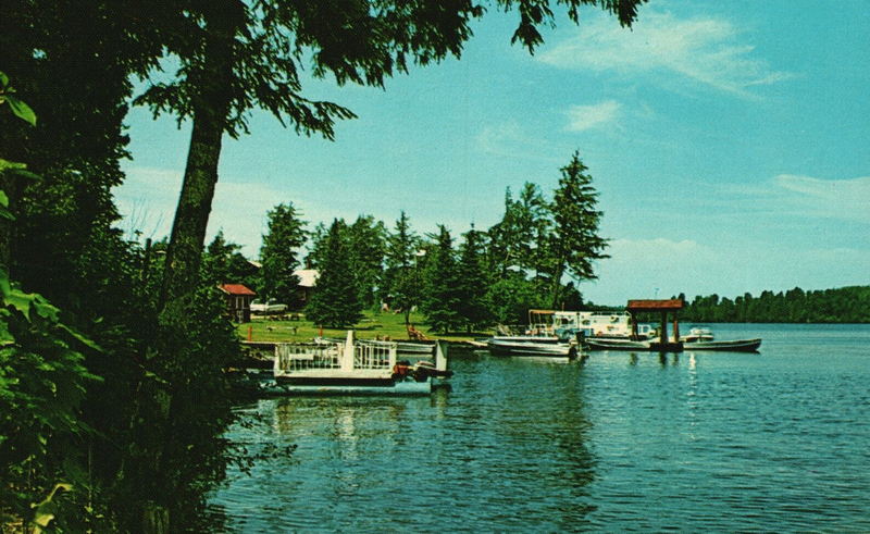 Indianhead Resort (Island View at the Arrows) - Vintage Postcard (newer photo)
